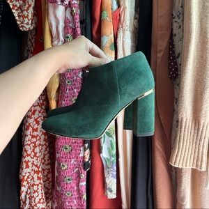 Kate Spade New York Darota Emerald Green Gold Suede Leather Ankle Booties